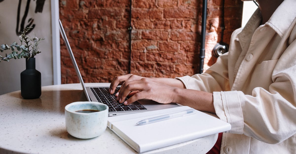 entdecken sie, wie digitales nomadentum ein ortsunabhängiges arbeiten ermöglicht. tipps, erfahrungen und tools für remote-arbeit und einen flexiblen lebensstil als digitaler nomade.