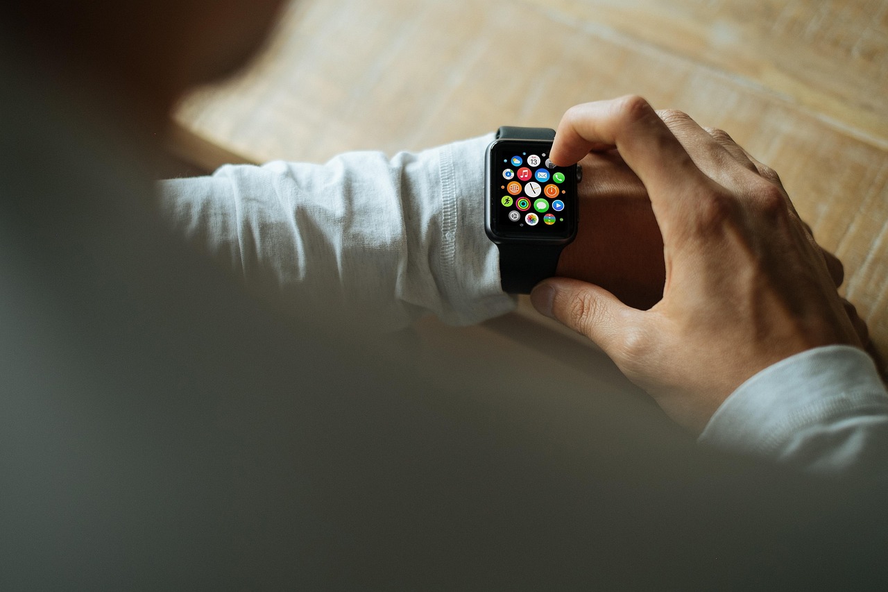 entdecken sie die neuesten wearables, die ihr leben smarter und vernetzter machen. innovative technologien für fitness, gesundheit und alltag.