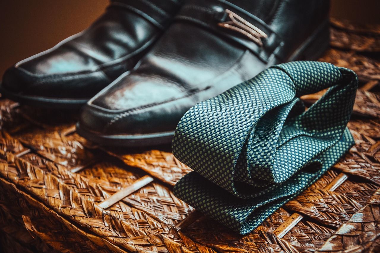 entdecken sie die vorteile einer minimalistischen garderobe! reduzieren sie ihren kleiderschrank auf essentielle teile, die vielseitig einsetzbar sind und ihren stil unterstreichen. erleben sie mehr freiheit und weniger stress bei der auswahl ihrer outfits.